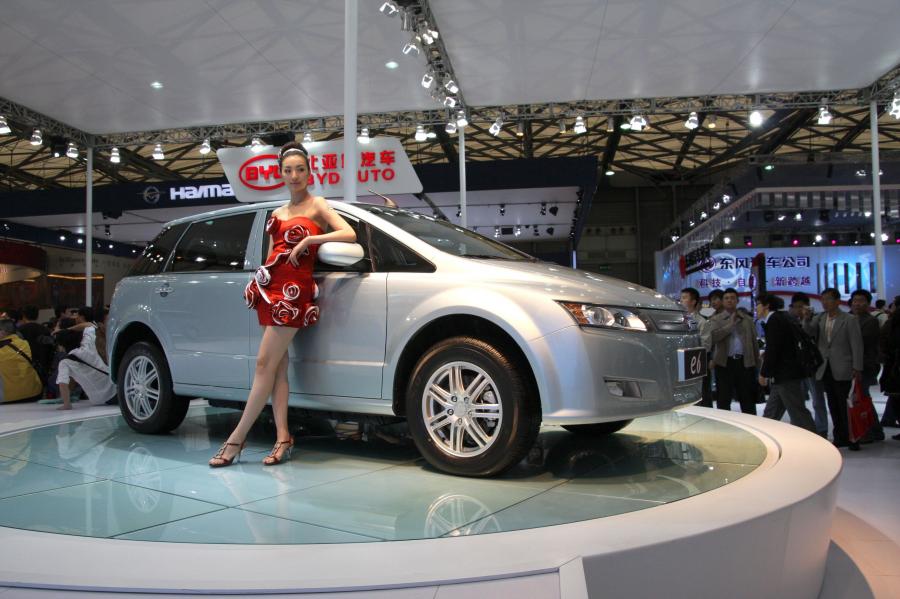  BYD E6 2009 года  (фото 41 из 60)